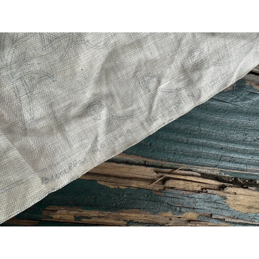 Unbranded vintage linen